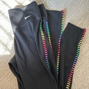 Women’s Nike One Rainbow Ladder leggings